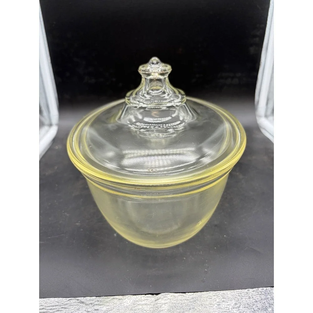 Pyrex vintage oval